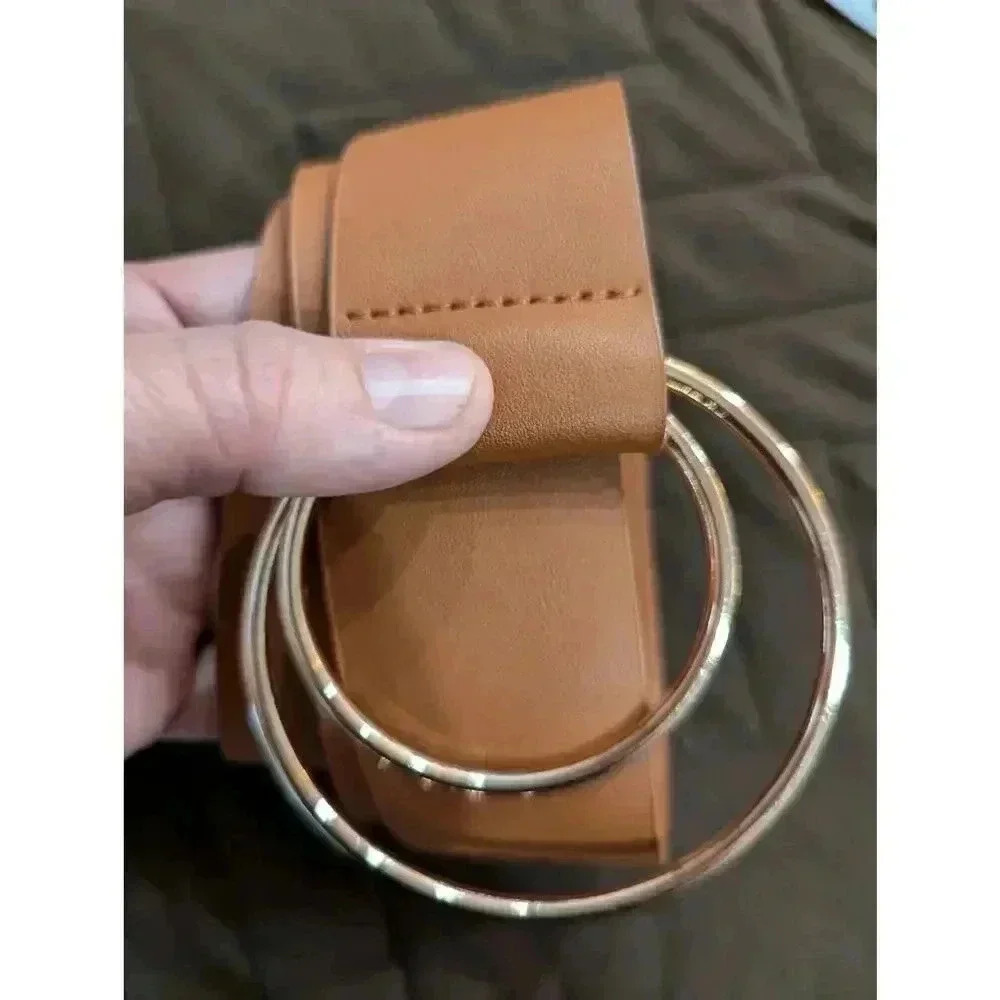 Women's vegan leather brown belt w/gold double circle buckle 36"